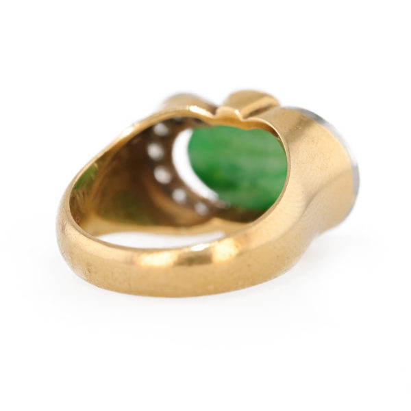 Bague jade cabochon lignes de diamants en demi lune