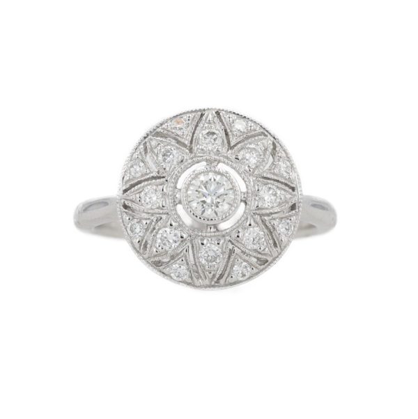 Bague marguerite diamants style pompadour