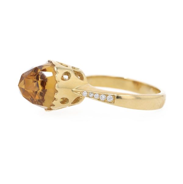 Bague citrine taille briolette et diamants