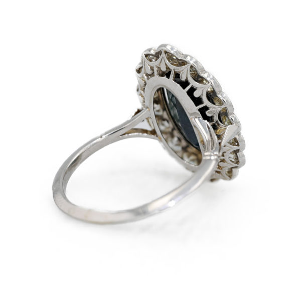 Bague saphir entourage diamants serti feston