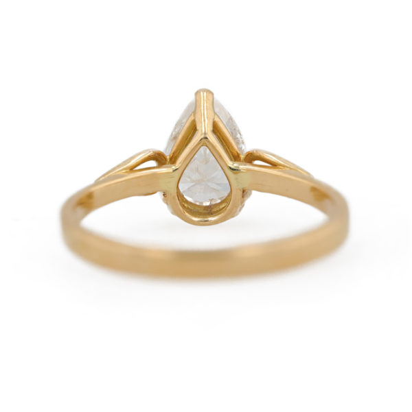 Solitaire diamant poire en or jaune 18 carats