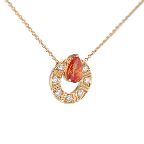 Collier saphir forme ronde orange en goutte et diamants