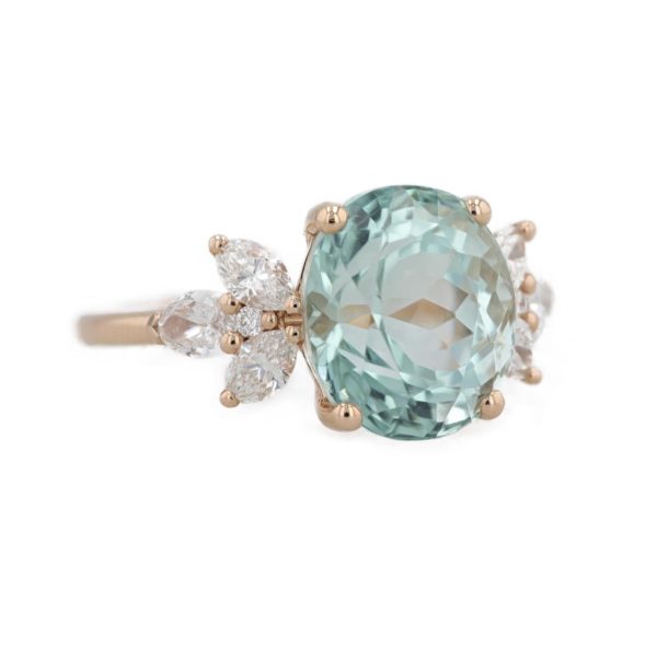 Bague Tourmaline bleue et diamants poires et navettes