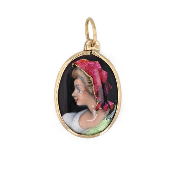 Pendentif émail portrait féminin à coiffe rouge