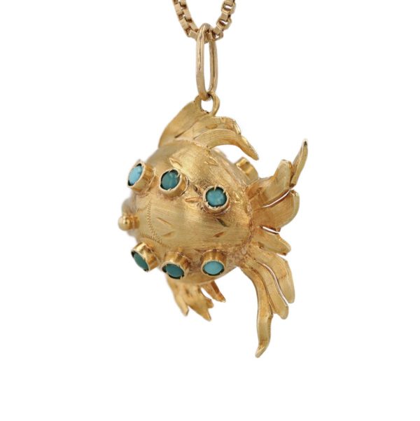 Pendentif Poisson multi turquoises avec des yeux rubis