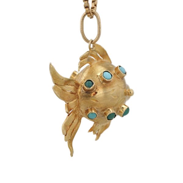 Pendentif Poisson multi turquoises avec des yeux rubis