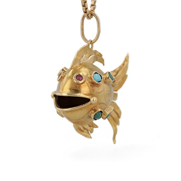 Pendentif Poisson multi turquoises avec des yeux rubis