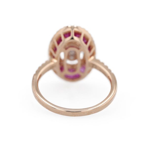 Bague ovale rubis calibrés et diamants