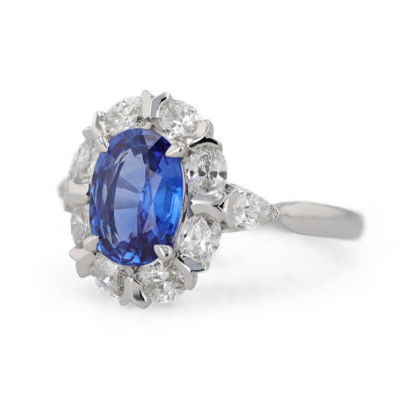 Bague marguerite saphir et diamants en or blanc 18 carats