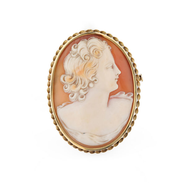 Broche ancienne camée portrait de femme sur coquillage en or jaune 18 carats